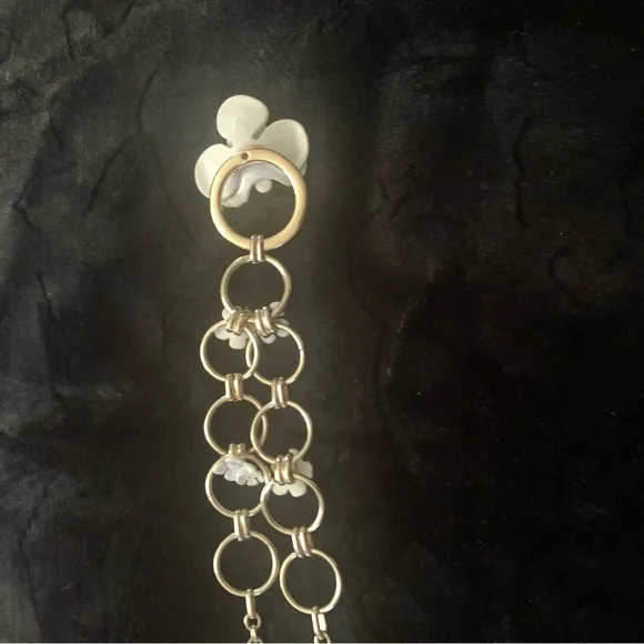 Rare Vintage Juicy Couture Gold and White Floral Flower Necklace - Picture 8 of 8